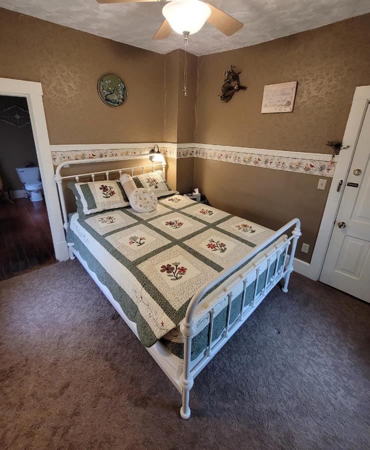 Prairie House Manor Bed And Breakfast De Smet Bagian luar foto
