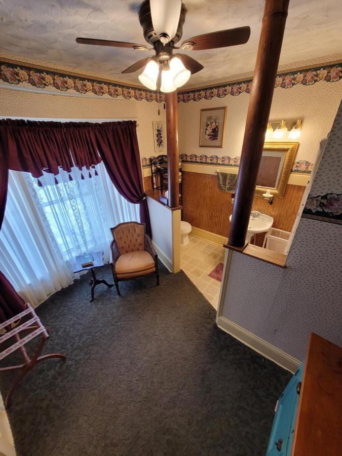 Prairie House Manor Bed And Breakfast De Smet Bagian luar foto